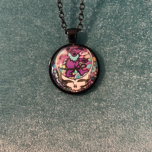 Grateful Dead Necklace - Picture 7 of 8